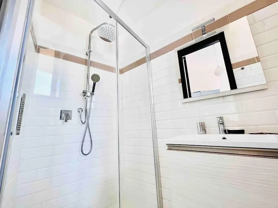 5 Min Walk To Duomo Petite Loft! Apartment Milan Italy