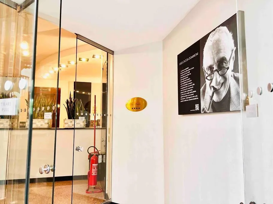5 Min Walk To Duomo Petite Loft! Apartment Milan